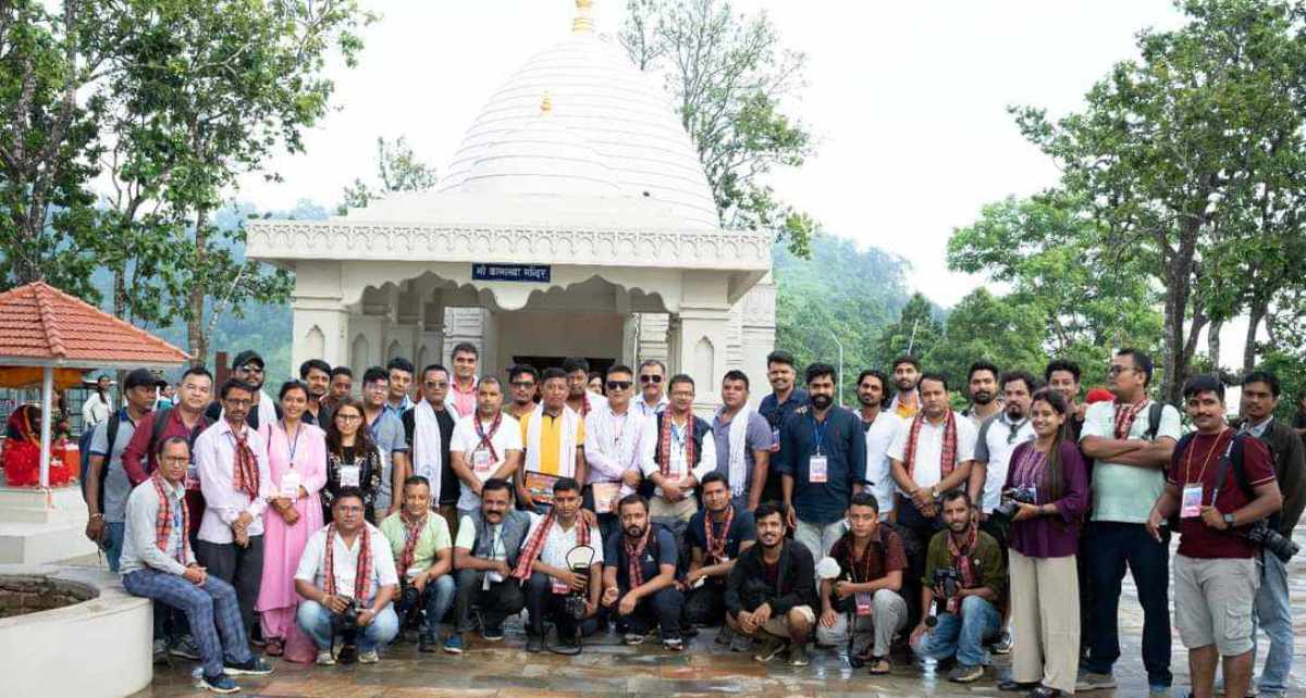 लुम्बिनीका फोटो ग्राफरहरुले तिनाउमा पर्यटकीय सम्भावना खोज्दै मनाए दिवस